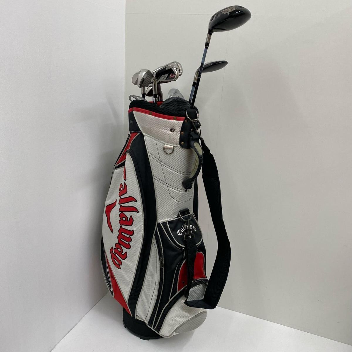 【ゴルフ用品】 Callaway | キャロウェイ CALLAWAY キャディ+クラブセット RAZR HAWK(2011) 10本ｾｯﾄ フレックス:S ﾌｰﾄﾞ､ﾍｯﾄﾞｶﾊﾞｰ(UT､ｱｲｱﾝ) 1W.4U.5~9.P.Pt(ｸﾞﾘｯﾌﾟ劣化)【加古川店】