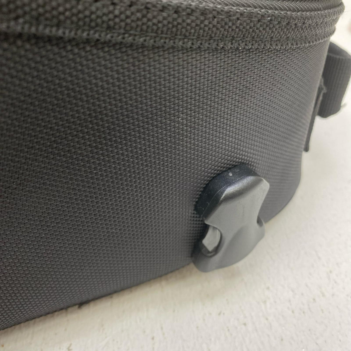 NB-173 DEGNERｼｰﾄ ﾊﾞｯｸﾞ 約33×21×18cm【加古川店】