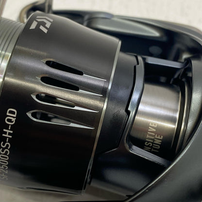 【フィッシング/釣り/釣具/リール】 【スピニングリール】Daiwa | ダイワ 23エアリティSTSF 2500SSHQD【加古川店】