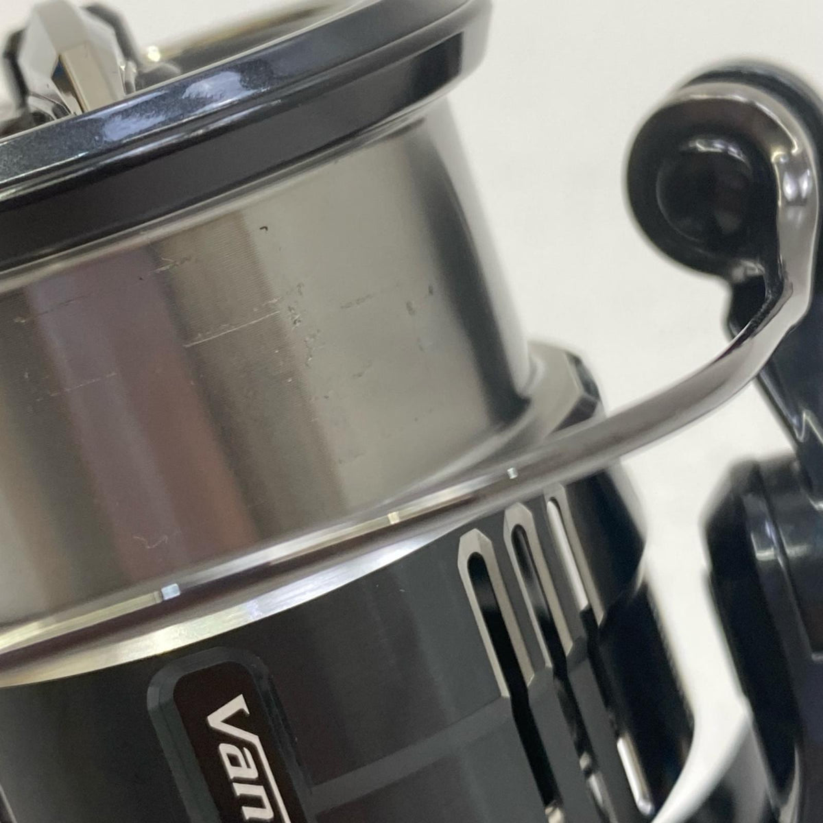 【フィッシング/釣り/釣具/リール】 【スピニングリール】SHIMANO | シマノ 19ヴァンキッシュ C3000SDHHG【加古川店】