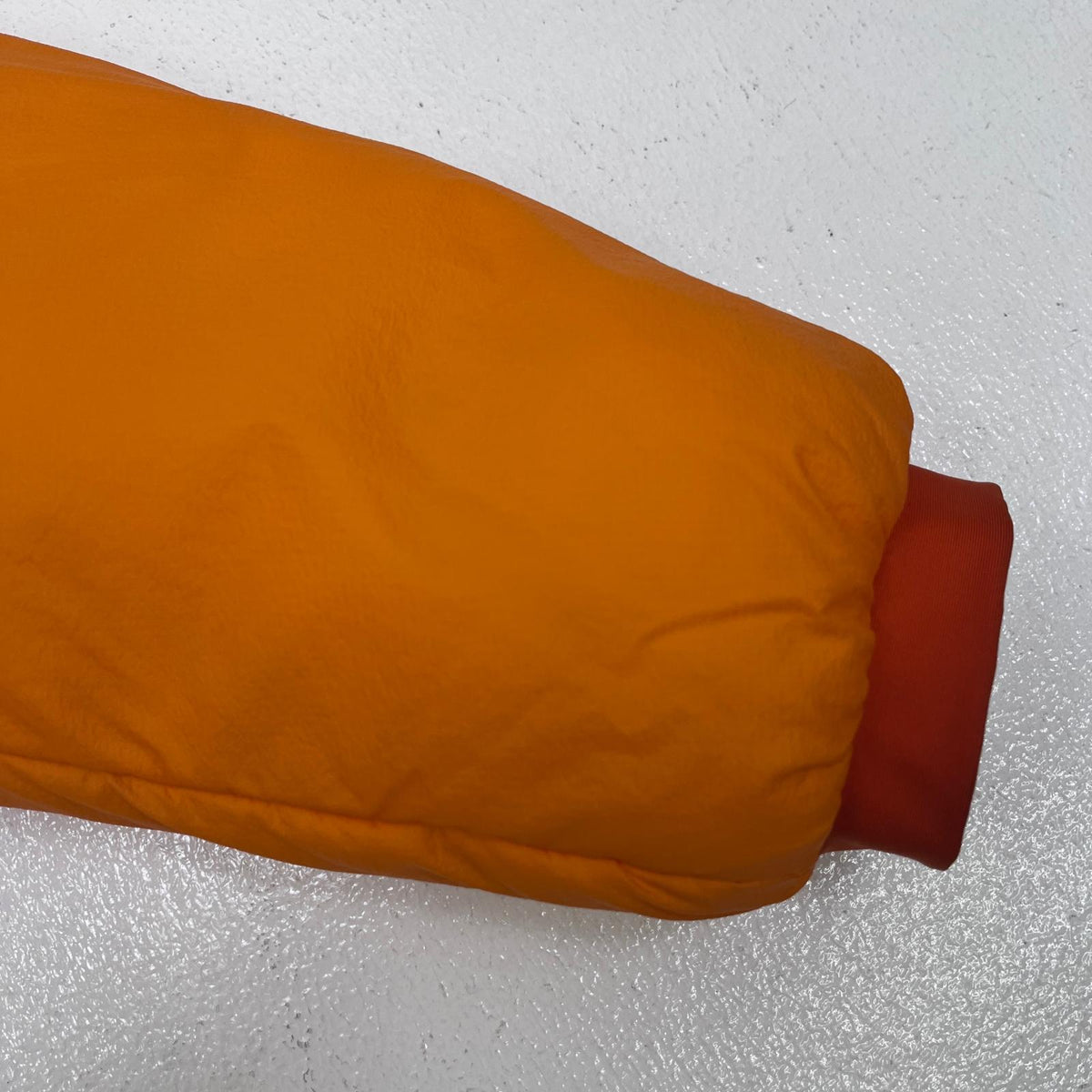 ARC'TERYX | アークテリクス nuclei ダウンジャケット 25600-138733 オレンジ サイズ：S【加古川店】