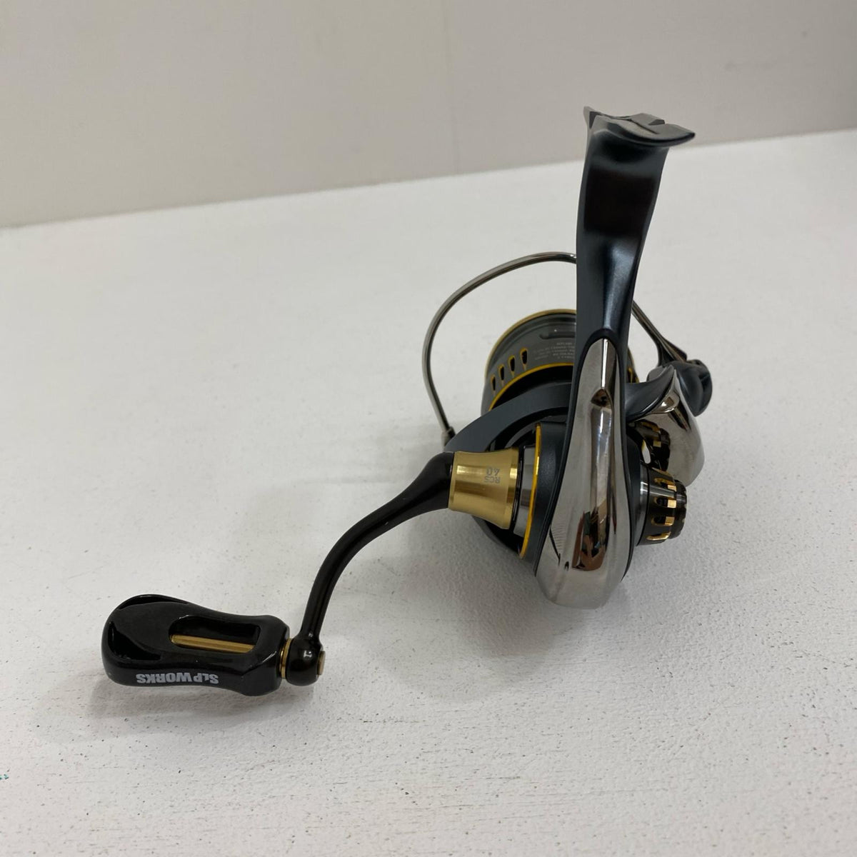 【フィッシング/釣り/釣具/リール】 【スピニングリール】Daiwa | ダイワ 23エアリティSF カスタム品 2000SS-P【加古川店】