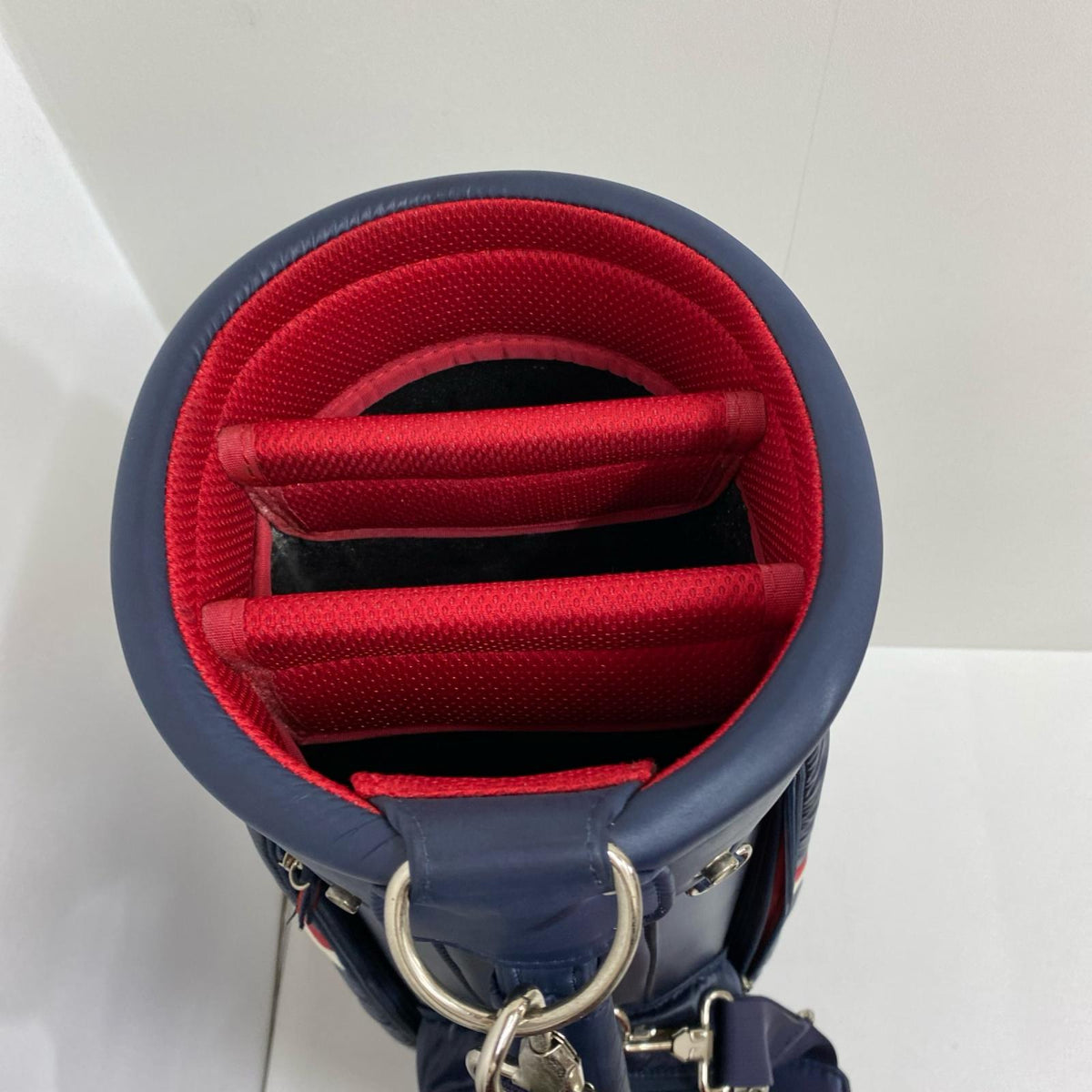 【ゴルフ用品】 Callaway | キャロウェイ CALLAWAY キャディバッグ 82ﾛｺﾞｷｬﾃﾞｨ ﾌｰﾄﾞ有(ﾎﾟｹｯﾄ中)【加古川店】