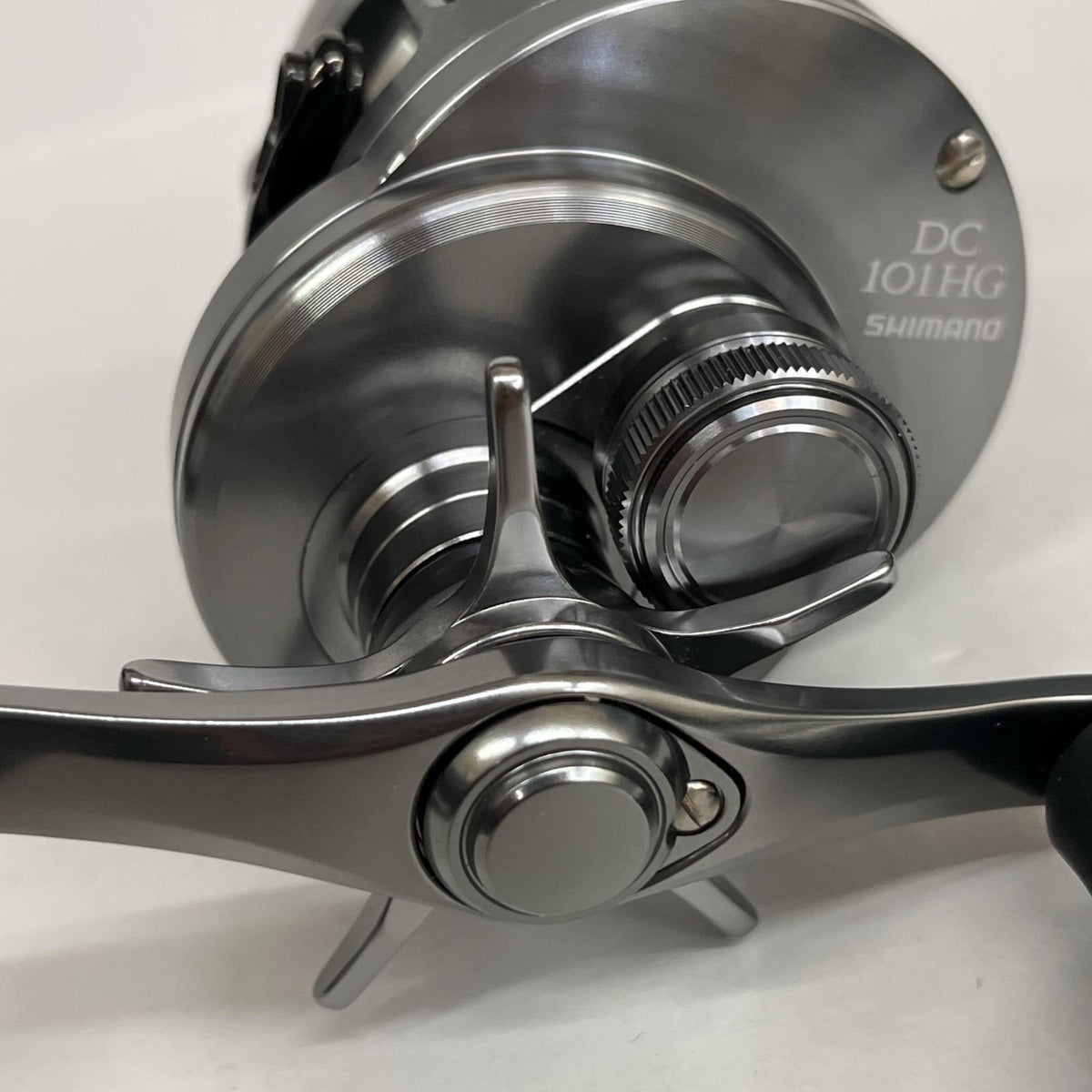 【フィッシング/釣り/釣具/リール】 【ベイトリール/左ハンドル】SHIMANO | シマノ 20カルカッタコンクエストDC 101HG【加古川店】