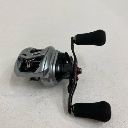 【フィッシング/釣り/釣具/リール】 【ベイトリール/左ハンドル】Daiwa | ダイワ 21アルファス カスタムハンドル 800HL【加古川店】