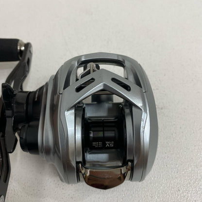 【フィッシング/釣り/釣具/リール】 【ベイトリール/左ハンドル】Daiwa | ダイワ 21アルファス カスタムハンドル 800HL【加古川店】