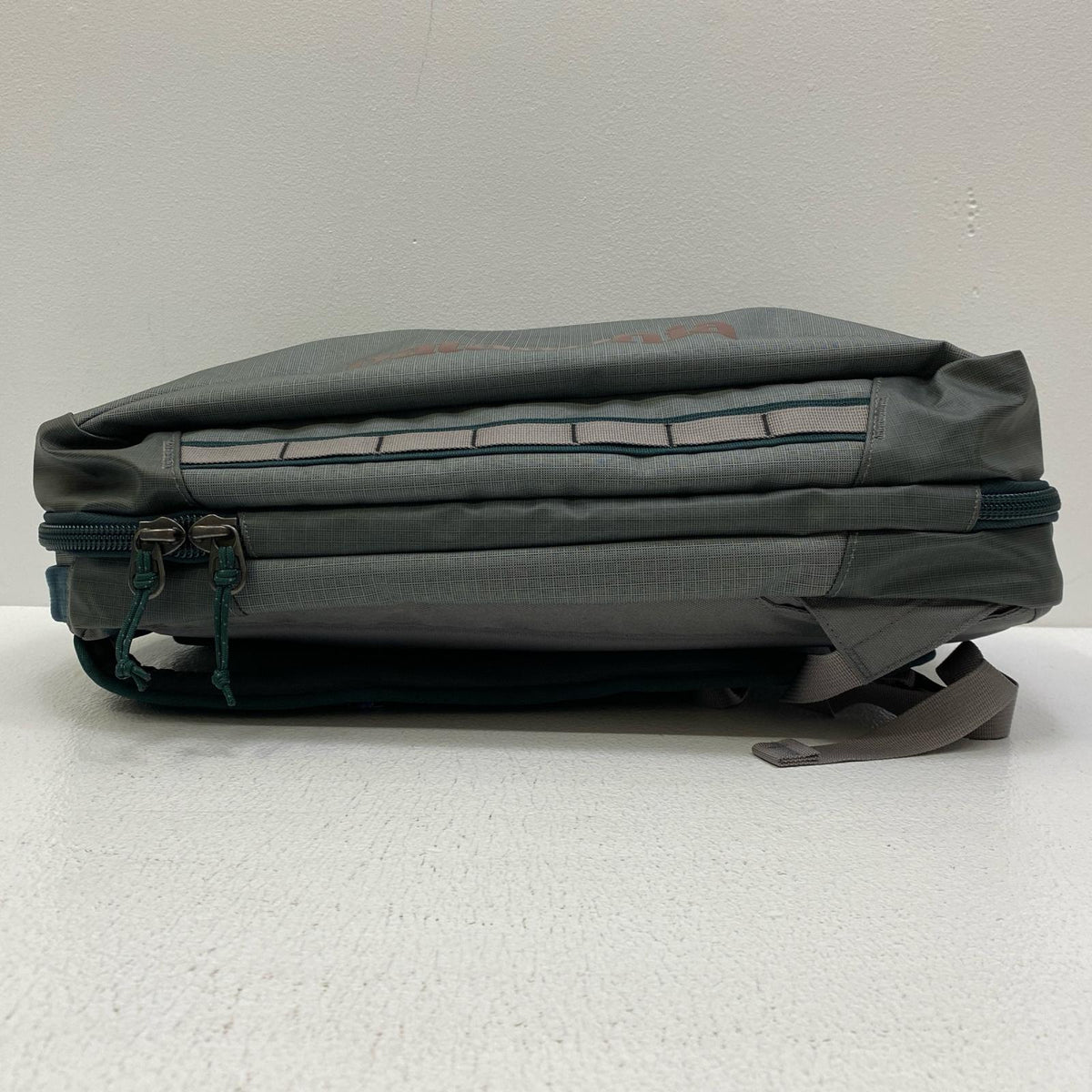 patagonia | パタゴニア BLACK HOLE MICRO MLC リュック・デイパック 49260 グレー【加古川店】