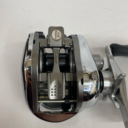 【フィッシング/釣り/釣具/リール】 【ベイトリール/右ハンドル】SHIMANO | シマノ 06アンタレスDC【加古川店】