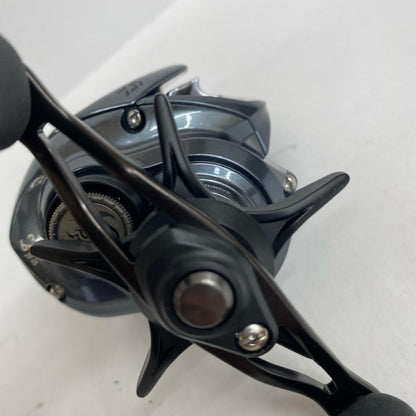 【フィッシング/釣り/釣具/リール】 【ベイトリール/右ハンドル】Daiwa | ダイワ 25タトゥーラSVTW 100【加古川店】