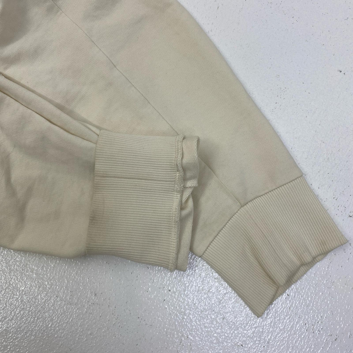 MONCLER | モンクレール FELPA GIROCOLLO スウェット K10938G00016 アイボリー サイズ：M【加古川店】