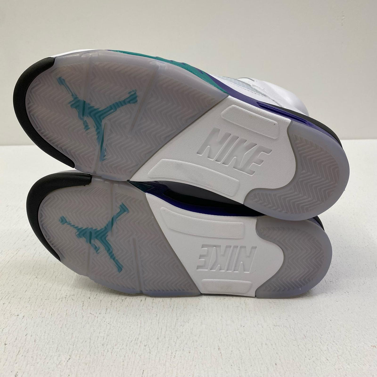 NIKE | ナイキ Air Jordan 5 Retro スニーカー HQ7978-100 パープル 27cm【加古川店】
