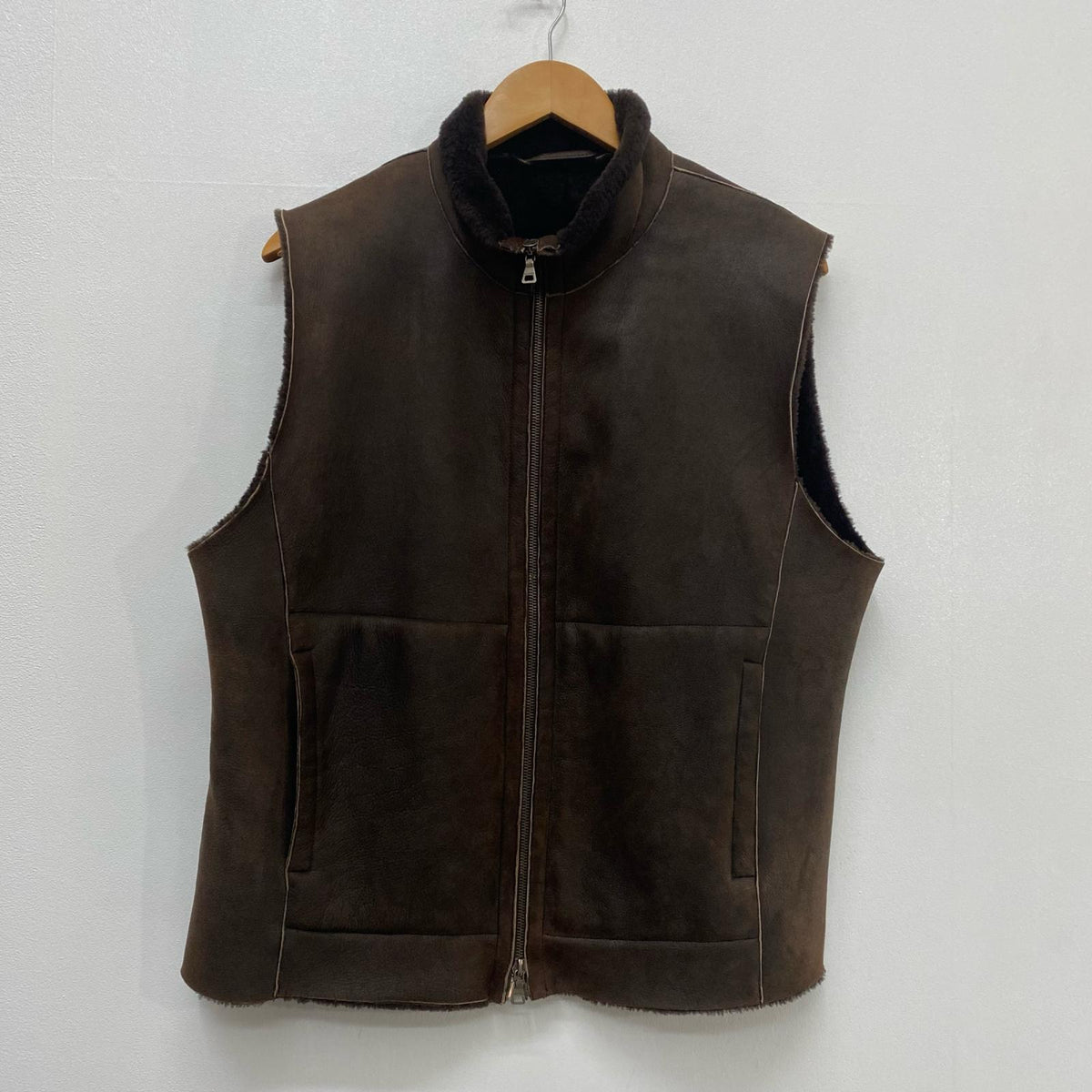 JIL SANDER | ジルサンダー STAND NECK MOUTON VEST ベスト ブラウン サイズ：50【加古川店】