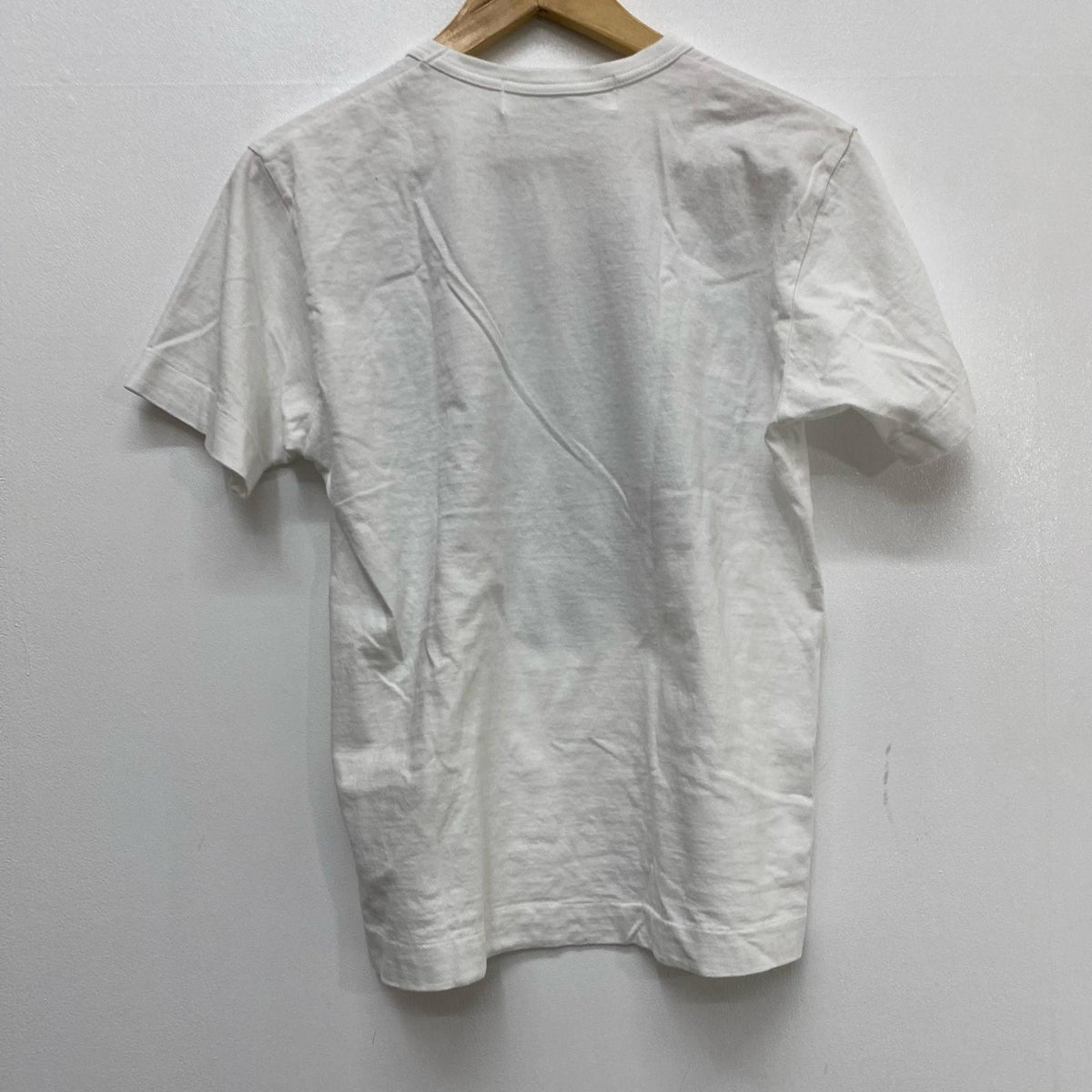 PLAY COMME des GARCONS | プレイコムデギャルソン navy polka dot heart t-shirt 半袖Ｔシャツ AX-T234 ホワイト サイズ：S【加古川店】