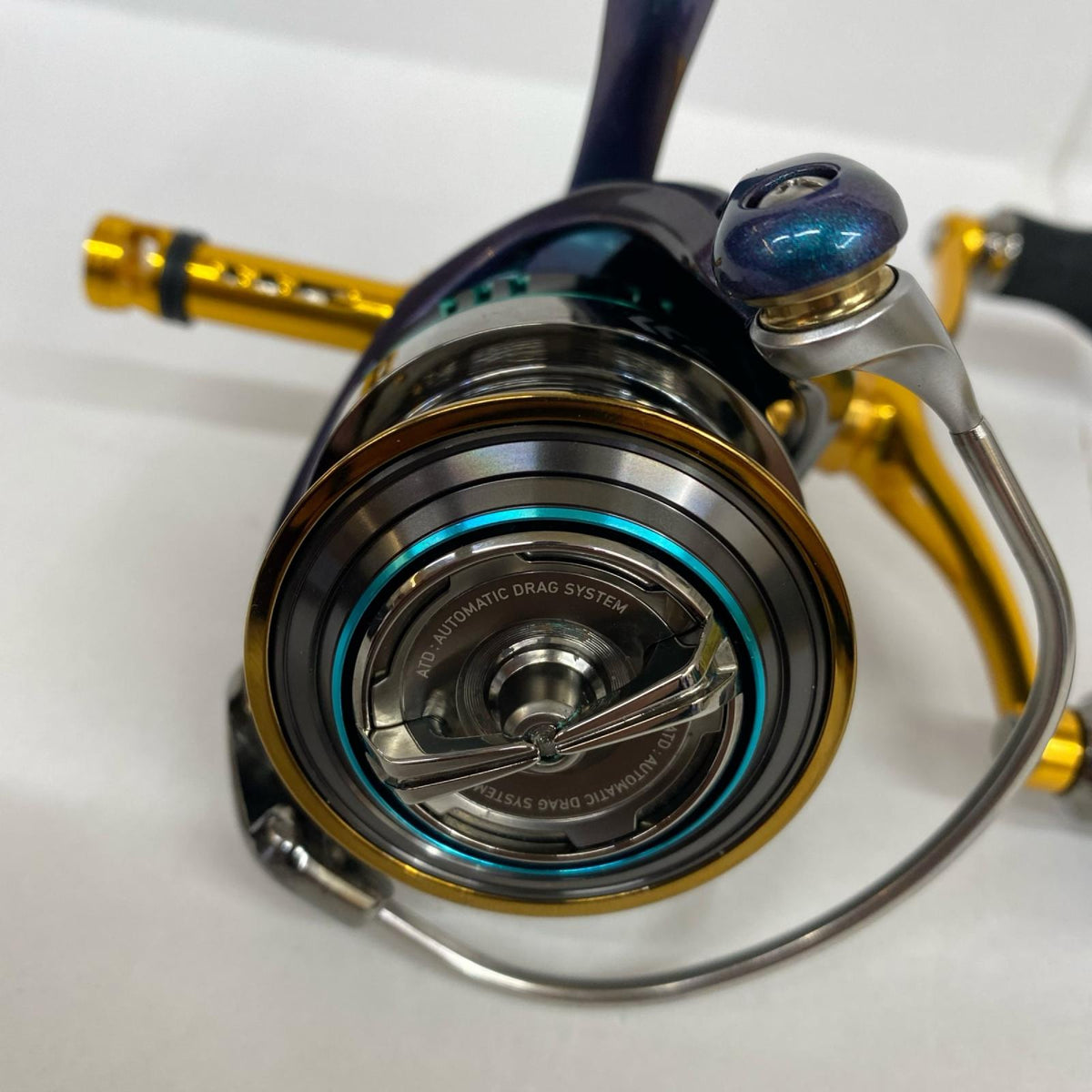【フィッシング/釣り/釣具/リール】 【スピニングリール】Daiwa | ダイワ 15エメラルダスAIR カスタムスタンド 2508PE-DH【加古川店】
