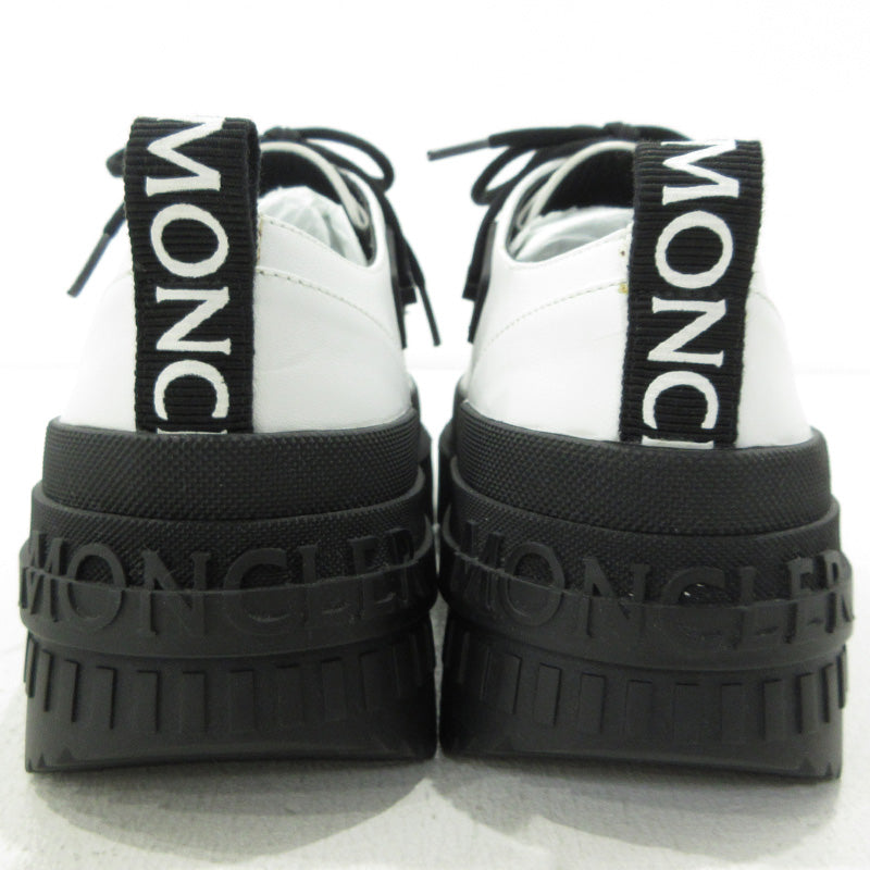 MONCLER | モンクレール MON LOAFERS SHOES WALLABEE その他靴 ホワイト【三重本店】