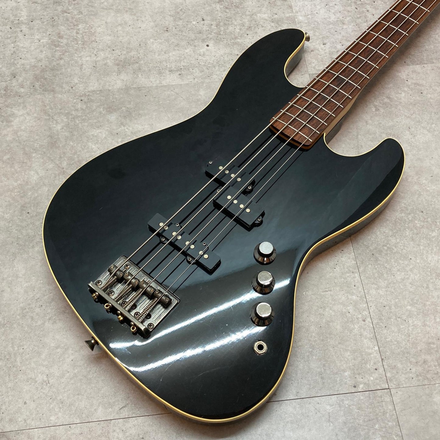 Fender Japan | フェンダージャパン 楽器 AJB-DX 2002年-2004年製【三重本店】