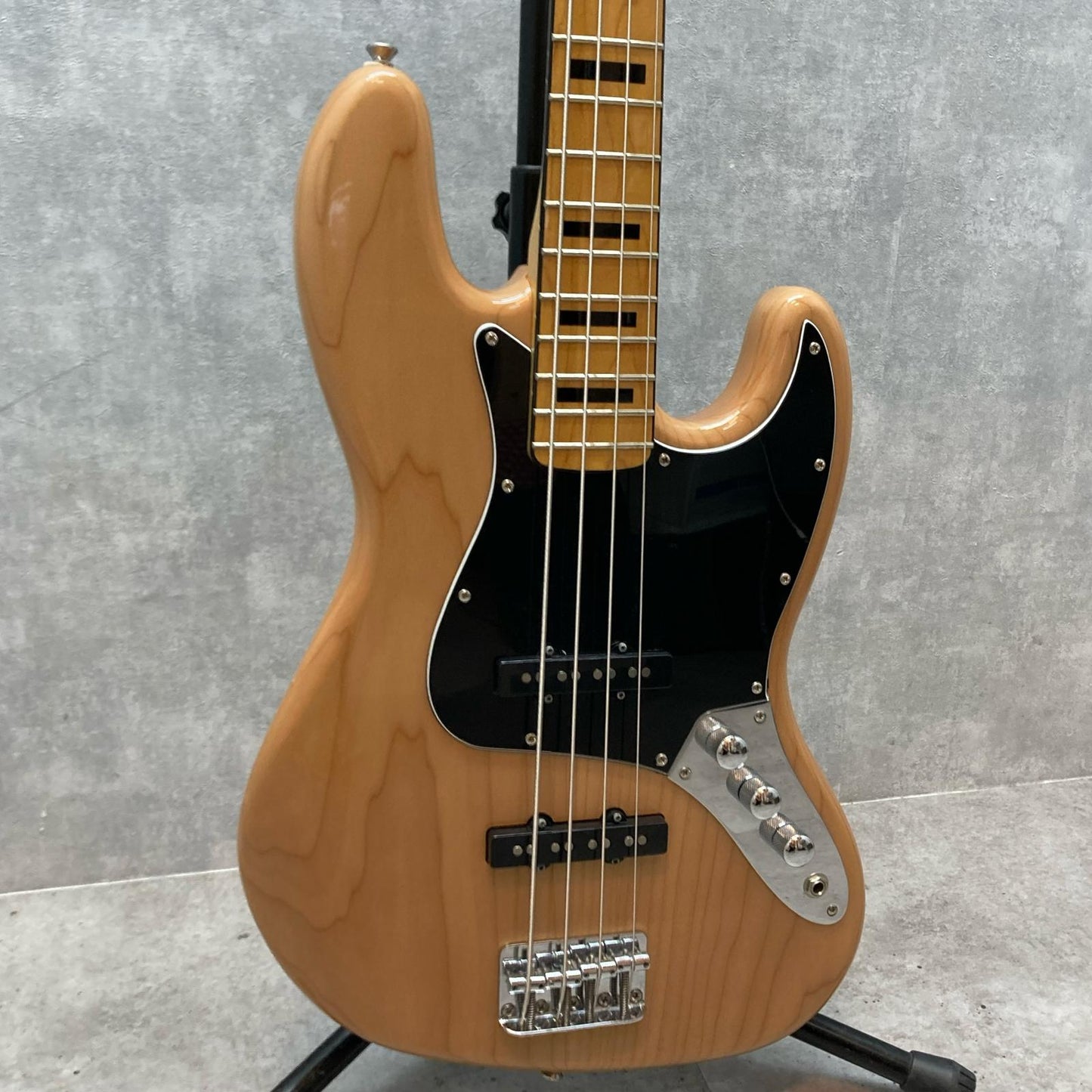 Squier by Fender | スクワイヤバイフェンダー 楽器 Classic Vibe 70s Jazz Bass【三重本店】