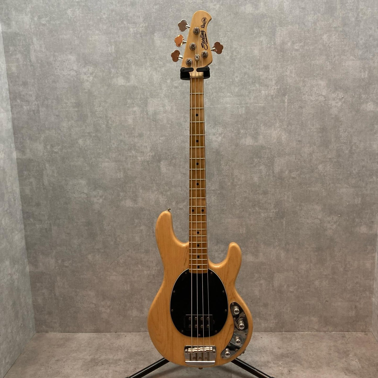 Sterling by MUSIC MAN | スターリングバイミュジックマン 楽器 Ray34【三重本店】