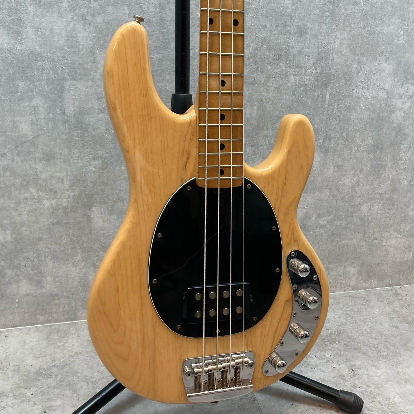 Sterling by MUSIC MAN | スターリングバイミュジックマン 楽器 Ray34【三重本店】