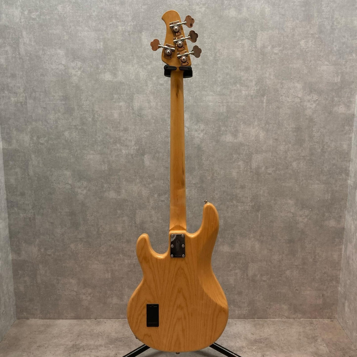 Sterling by MUSIC MAN | スターリングバイミュジックマン 楽器 Ray34【三重本店】
