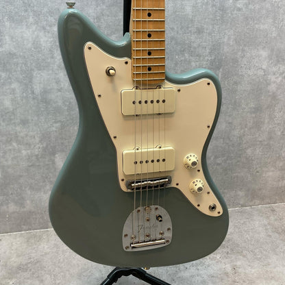 Fender | フェンダー 楽器 American Professional Jazzmaster 2017【三重本店】