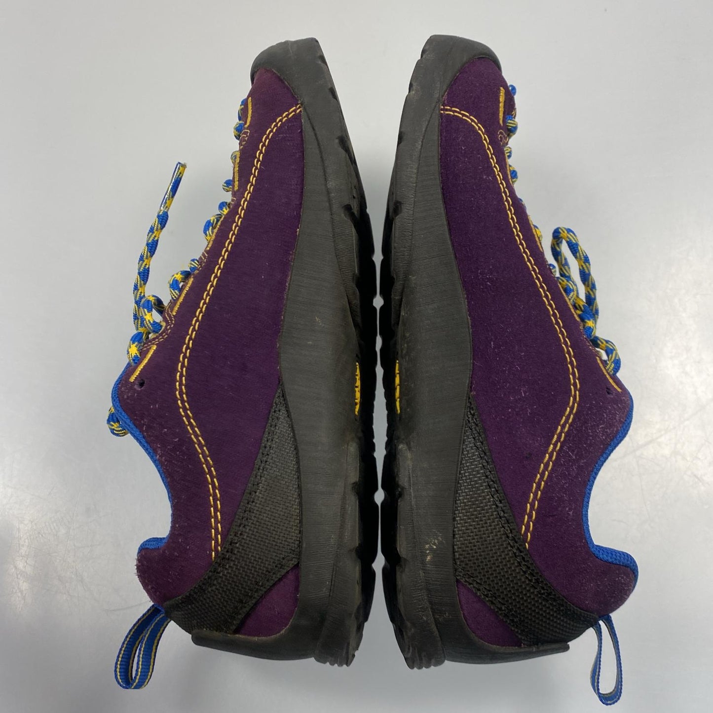 【中古】KEEN | キーン JASPER その他靴 1021889 パープル 23.5cm