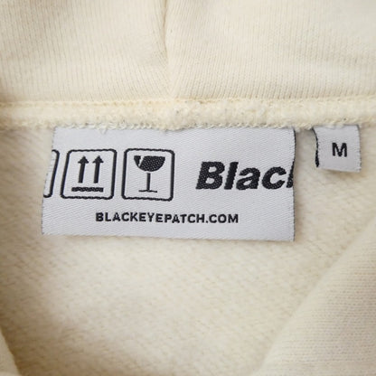 【中古】BlackEyePatch | ブラックアイパッチ HANDLE WITH CARE LABEL HOODIE パーカー BEPFW21TP26 ベージュ サイズ：M