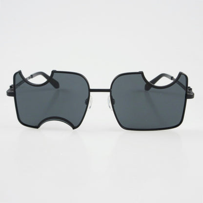 【中古】OFF-WHITE | オフホワイト Salvador サングラス OERI046F22MET0011007 ブラック