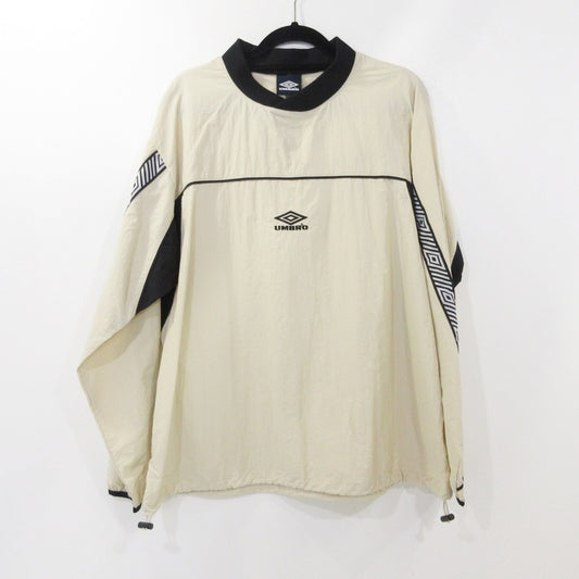 【中古】UMBRO | アンブロ New Nylon Pull Over その他トップス 1059394400014 アイボリー サイズ：M