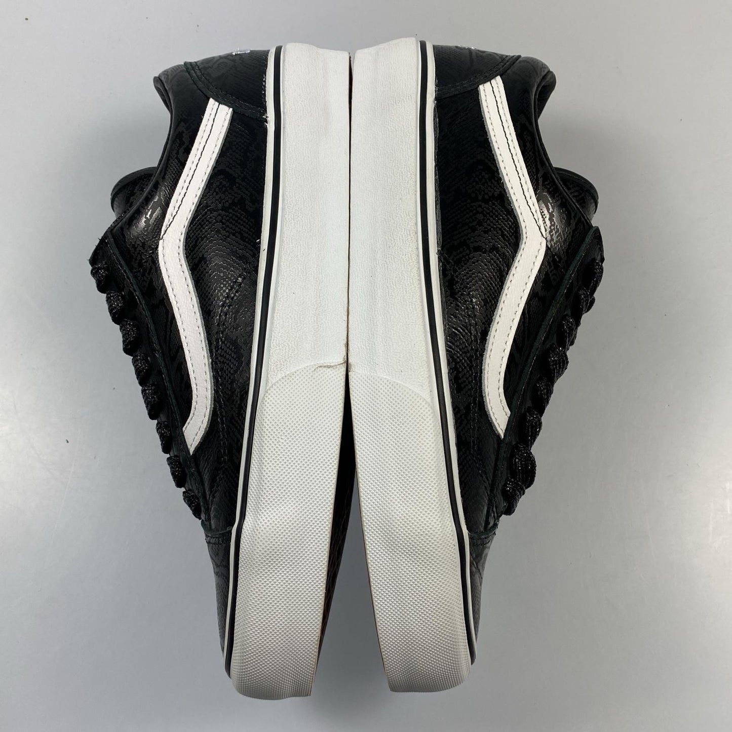 【中古】VANS | バンズ STYLE 36 VLT LX スニーカー VN0A5FC3617 ブラック 27cm