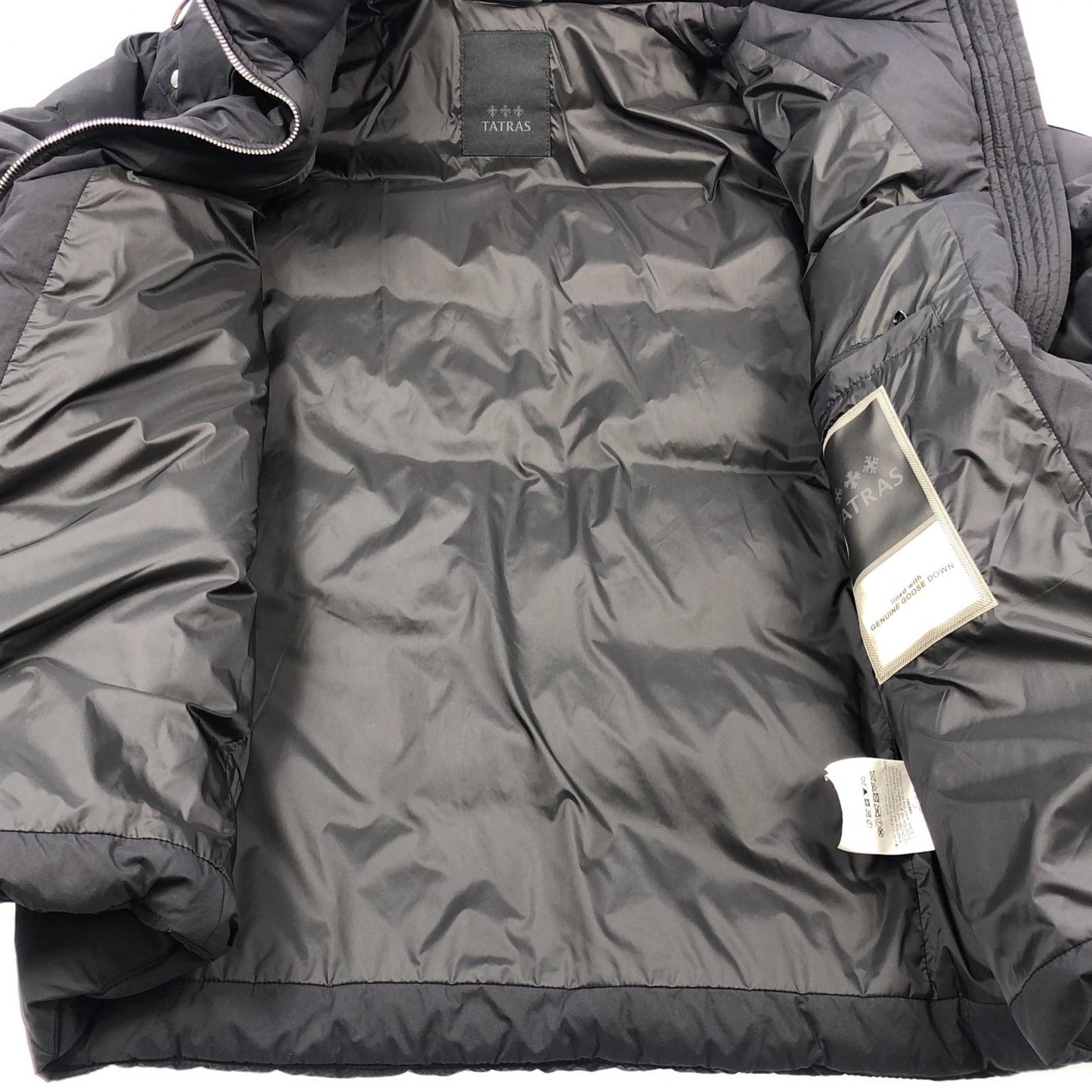 【中古】TATRAS | タトラス DINANDO ダウンジャケット MTSE22A4837-D 国内正規品 2022A/W ブラック サイズ：3