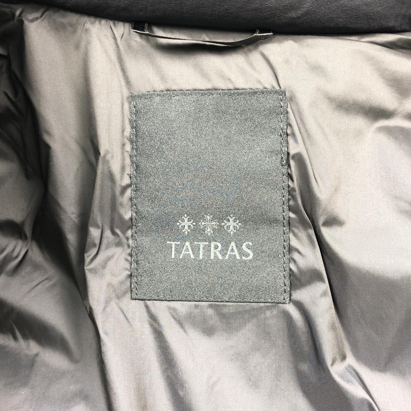 【中古】TATRAS | タトラス DINANDO ダウンジャケット MTSE22A4837-D 国内正規品 2022A/W ブラック サイズ：3