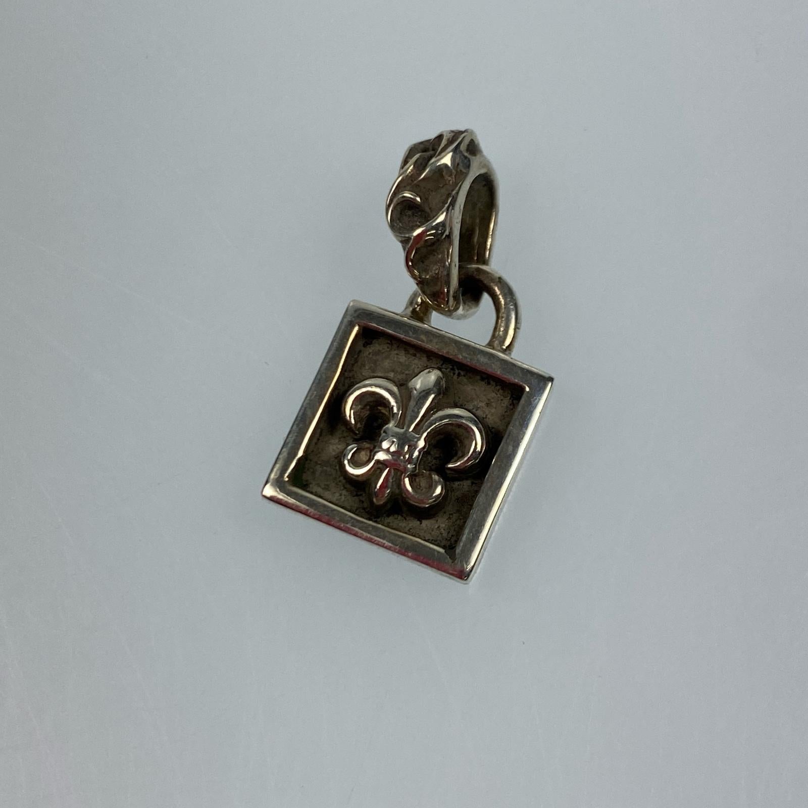 クロムハーツ　フレームド　フレア 楽天市場】クロムハーツ【CHROMEHEARTS】 フレームド チャーム