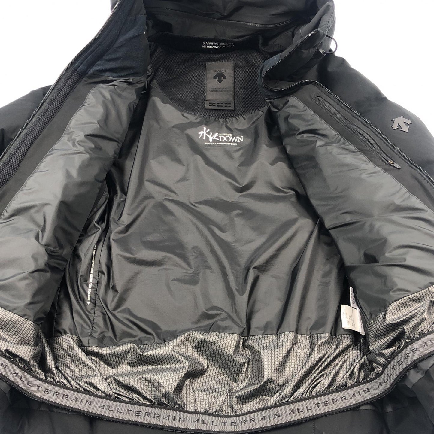 【中古】DESCENTE ALLTERRAIN | デサントオルテライン MIZUSAWA DOWN MOUNTAINEER ダウンジャケット DAMQGK30U ブラック サイズ：M