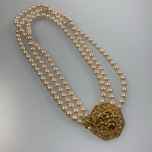 【中古】 フラワーモチーフ/3連パール ネックレス