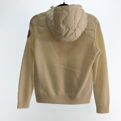 【中古】CANADA GOOSE | カナダグース HYBRIDGE QUILTED KNIT HOODY ダウンジャケット 6800L 国内正規品 アイボリー サイズ：S
