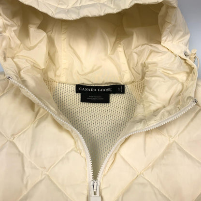【中古】CANADA GOOSE | カナダグース HYBRIDGE QUILTED KNIT HOODY ダウンジャケット 6800L 国内正規品 アイボリー サイズ：S