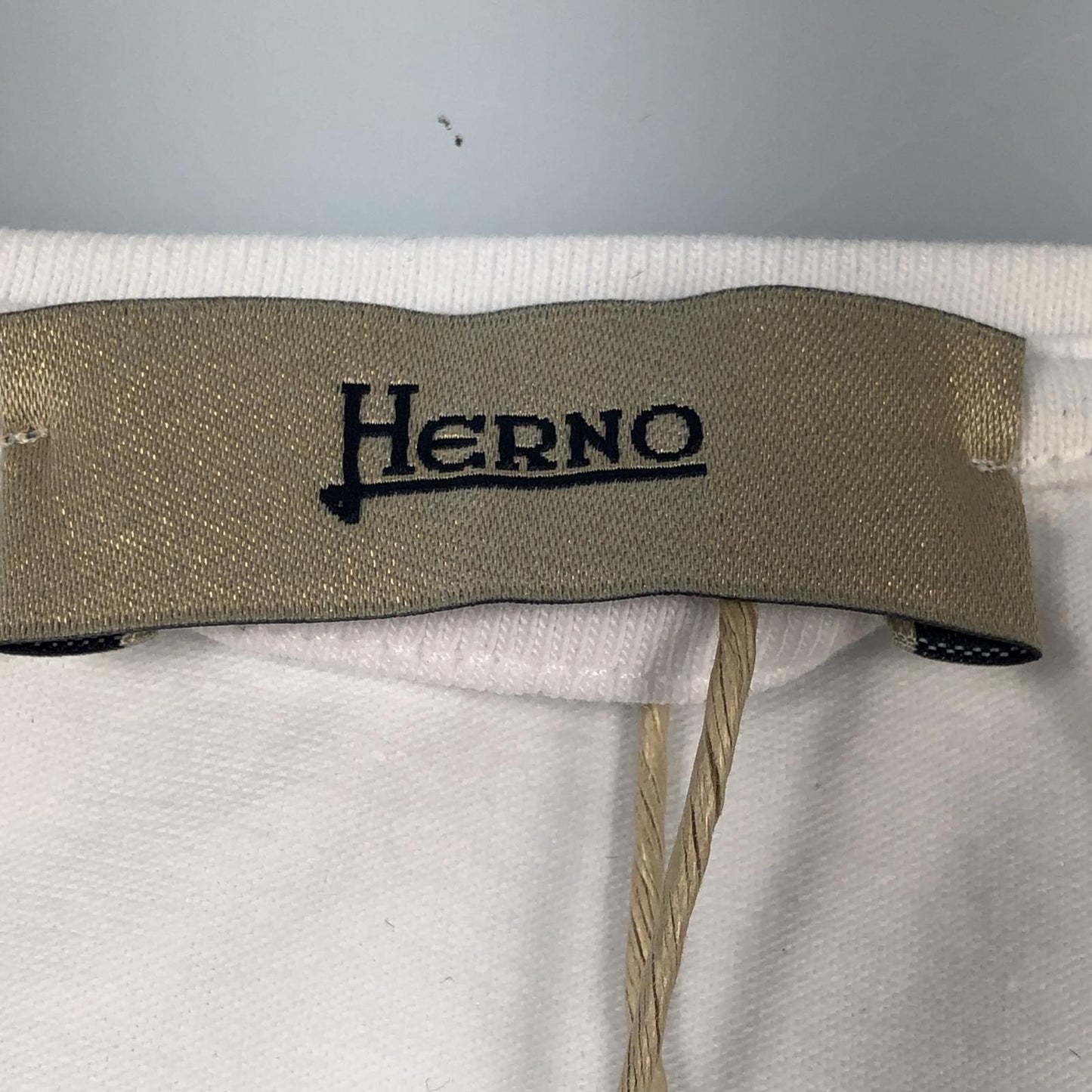 【中古】Herno | ヘルノ 手描き風ロゴプリントTシャツ 半袖Ｔシャツ JG000178D 2023S/S ホワイト サイズ：40