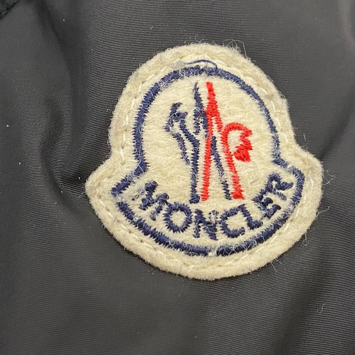 【中古】MONCLER | モンクレール BRYONE ダウンジャケット 4537025 国内正規品 ｻｲｽﾞ:00 ブラック