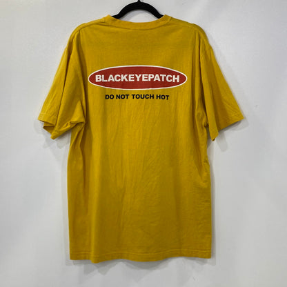 【中古】BlackEyePatch | ブラックアイパッチ DANGER HOT LABEL TEE 半袖Ｔシャツ BEPSSS23TE49 イエロー サイズ：L