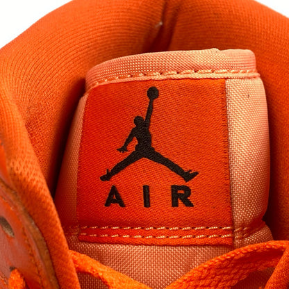 【中古】NIKE | ナイキ Women's Air Jordan 1 Mid スニーカー DM3381-600 2022S/S 27.0cm オレンジ 27cm