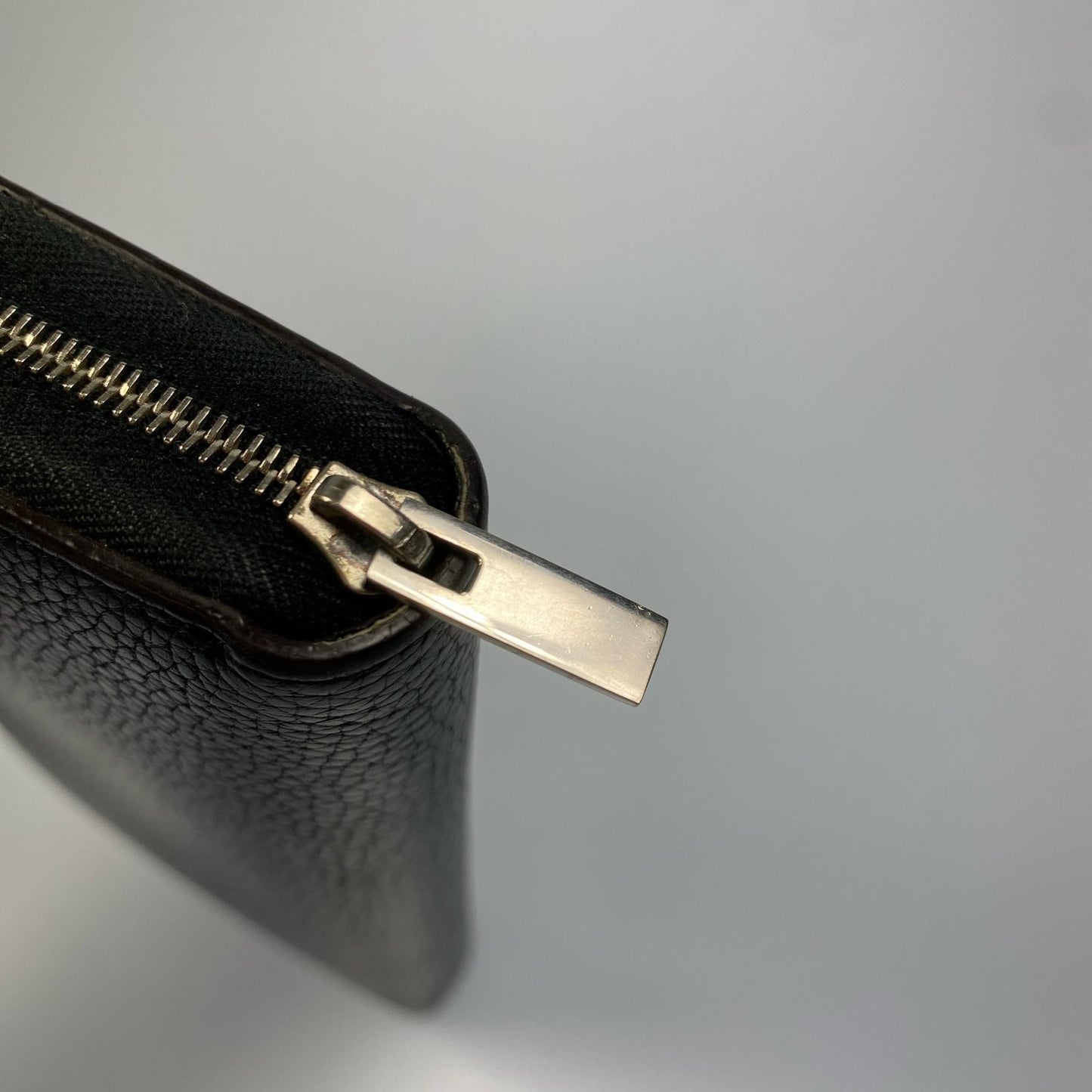 【中古】CELINE | セリーヌ ラージジップマルチファンクション 長財布 105003