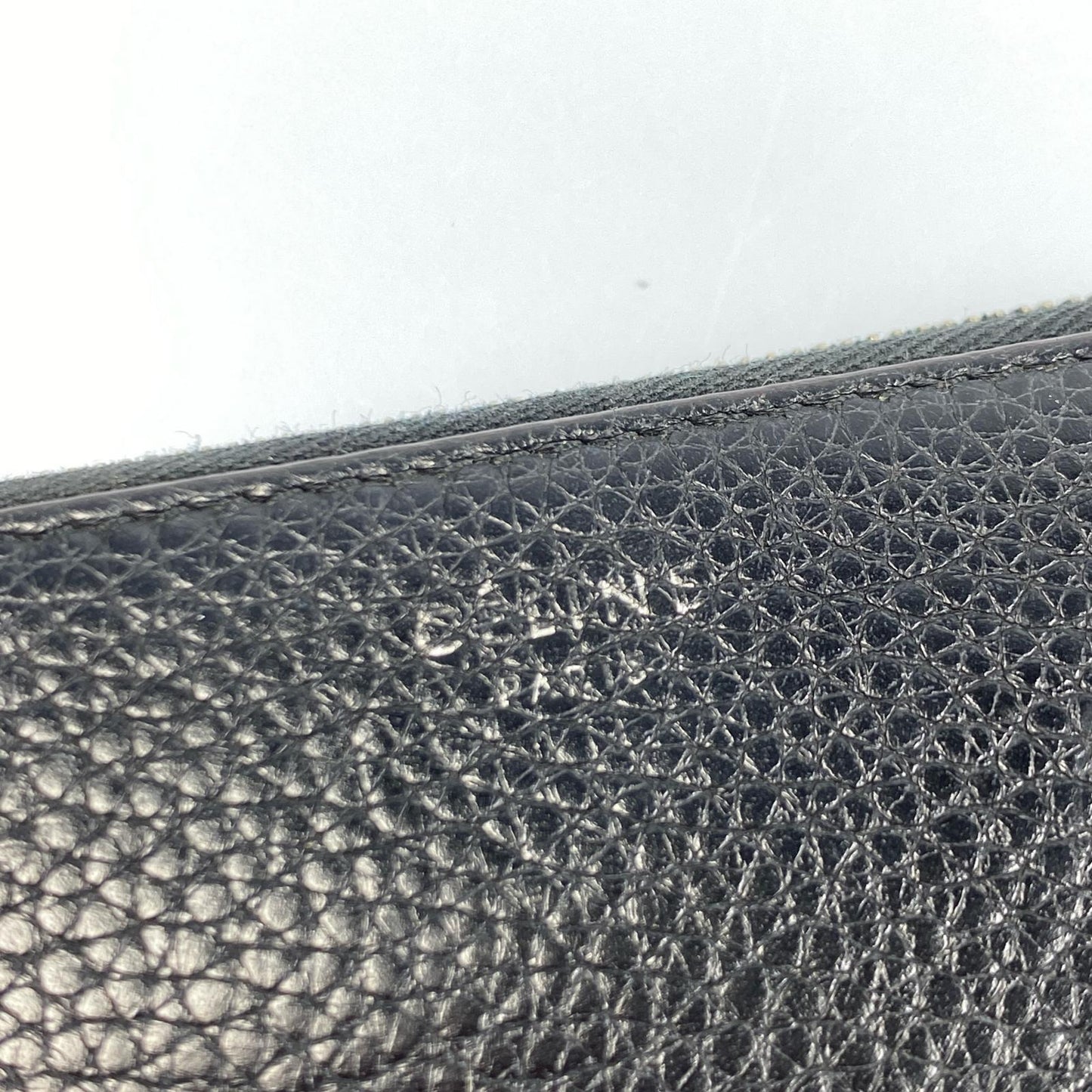 【中古】CELINE | セリーヌ ラージジップマルチファンクション 長財布 105003