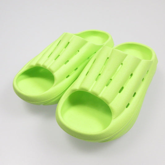 【中古】UGG | アグ FOAMO SLIDE サンダル ライトグリーン 24cm