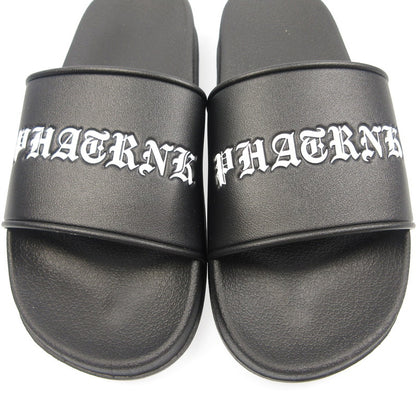 【中古】PHATRNK | ファットランク OLD ENGLISH LGOO SLIDE SANDAL サンダル ブラック 24cm