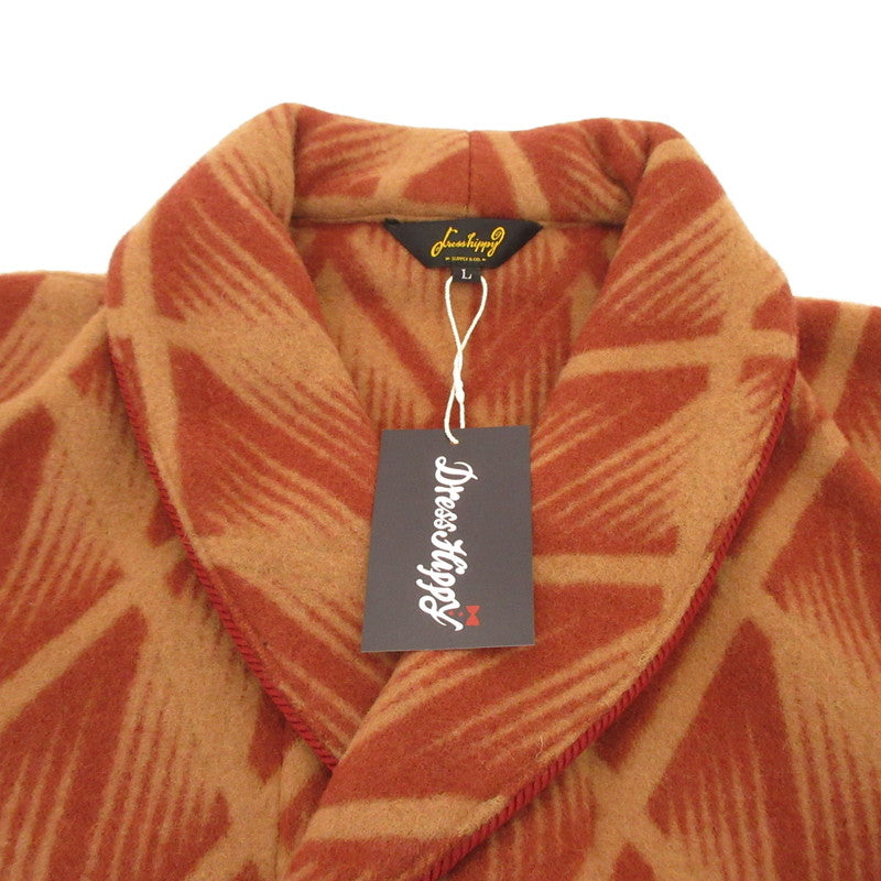 【中古】DRESS HIPPY | ドレスヒッピー DH BLANKET GOWN その他アウター レッド サイズ：L