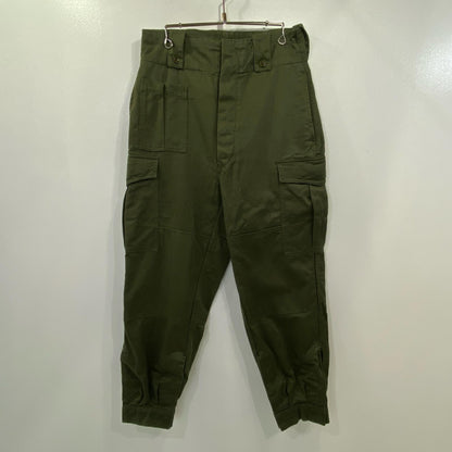 【中古】MILITARY衣料 | ミリタリーイリョウ M-64 カーゴパンツ ベルギー軍 SEYNTEX社 1982年製 オリーブ