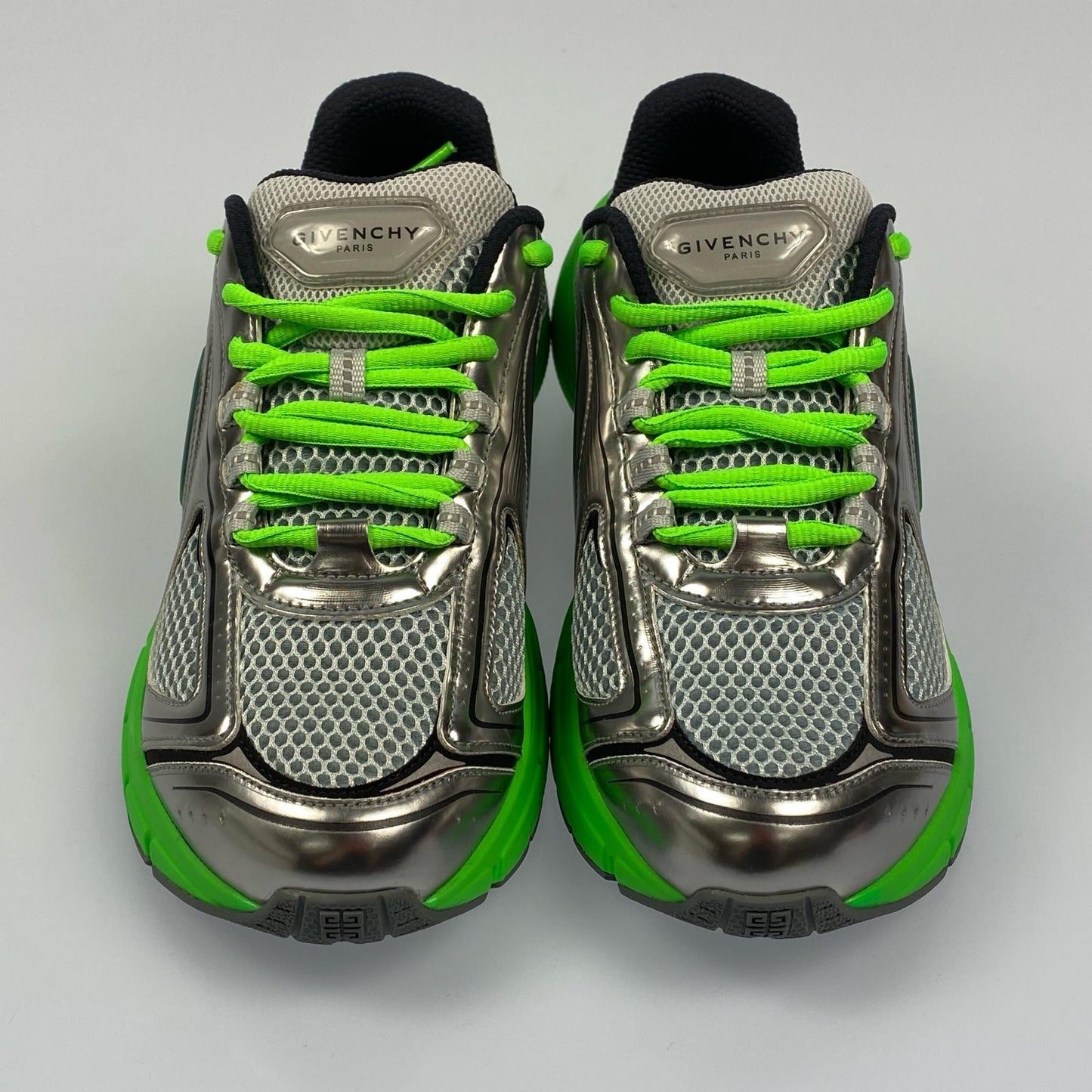 GIVENCHY | ジバンシィ TK-MX RUNNER スニーカー BH008MH1FN シルバー
