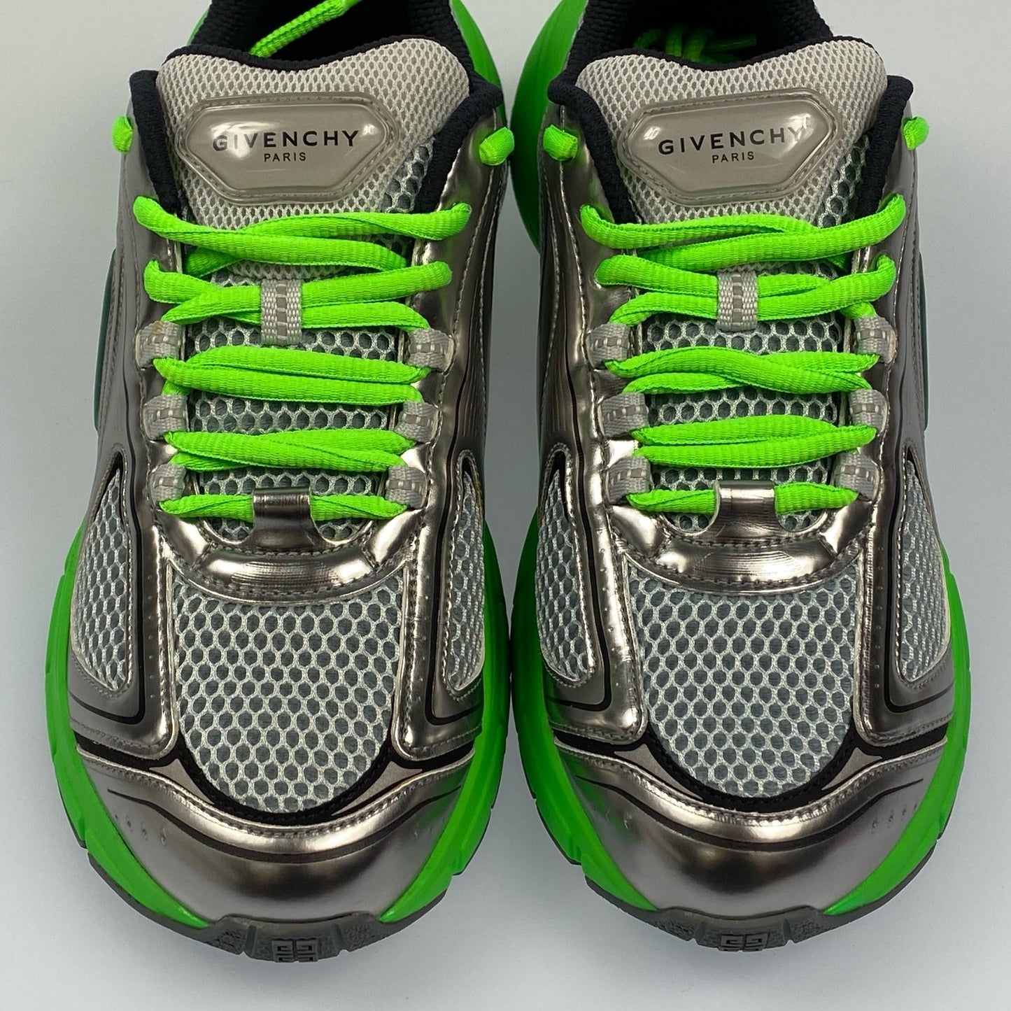 GIVENCHY | ジバンシィ TK-MX RUNNER スニーカー BH008MH1FN シルバー