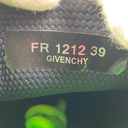 GIVENCHY | ジバンシィ TK-MX RUNNER スニーカー BH008MH1FN シルバー